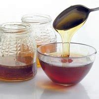 How to Substitute Corn Syrup for Honey | eHow