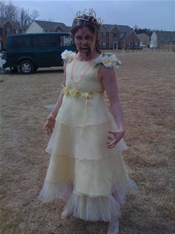 Zombieland Photos: Behind the Scenes with Luci Romberg