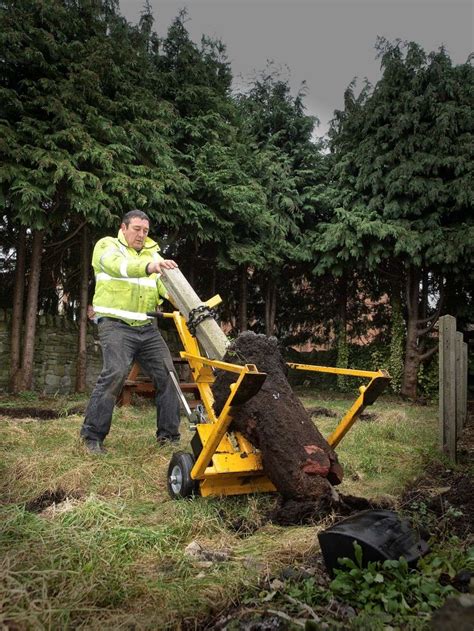 Fence Post Puller 4000kg • Smiths Hire