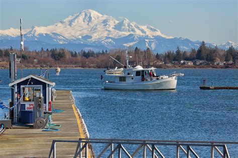 Semiahmoo Resort Marina / Twitter