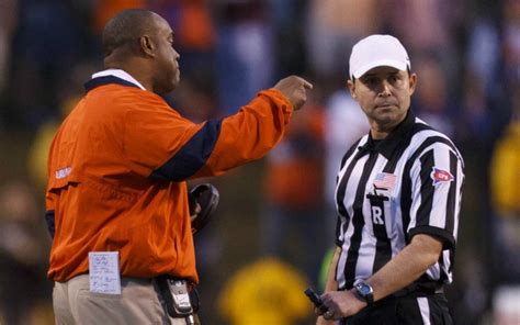 Referee Brad Allen hired by NFL to replace CBS-bound Mike Carey - CBSSports.com