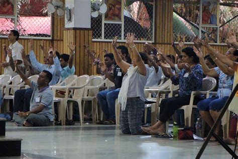 The popularity and paradox of charismatic Catholicism in India and Sri ...