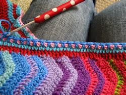 Tracy's Crochet Bliss: Color Combo Generator for Granny Squares