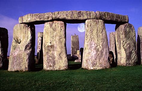 De lo humano a lo divino: ARQUITECTURA PREHISTÓRICA...ARTE MEGALITICO