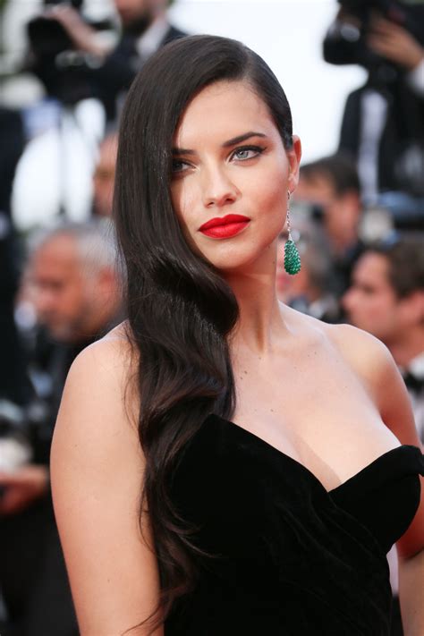 The 50 Best Red Lips Of The Year | Adriana lima style, Adriana lima young, Adriana lima