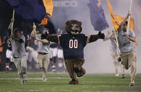 Chicago Bears Mascot Staley Nominee For Mascot Hall Of Fame - On Tap ...