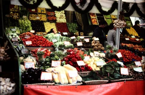 Viktualienmarkt (Food Market), Munich, Germany | Viktualienm… | Flickr