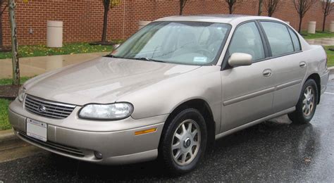 1999 Chevrolet Malibu Base - Sedan 2.4L auto