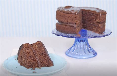 Mary Berry’s Best Chocolate Cake | Baking Recipes | GoodtoKnow