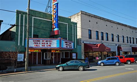 Royal Theatre | Benton, AR | Arkansas.com