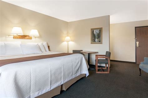 Days Inn by Wyndham Missoula Airport | Missoula, MT Hotels