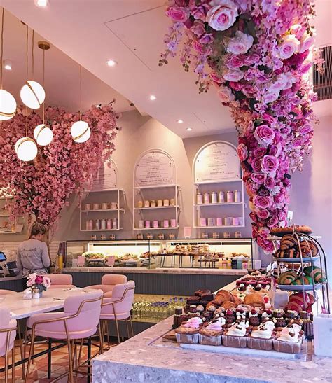 Bakery Interior, Salon Interior Design, Restaurant Interior Design, Salon Design, Restaurant ...