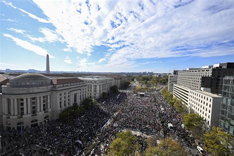 Pro-Palestinian Demonstrators Call for 'Intifada' Against Israel in D.C.