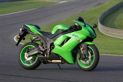 2008 Kawasaki Ninja ZX-6R Gallery 220730 | Top Speed