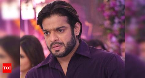 Yeh Hai Mohabbatein actor Karan Patel breaks down on the sets of ...