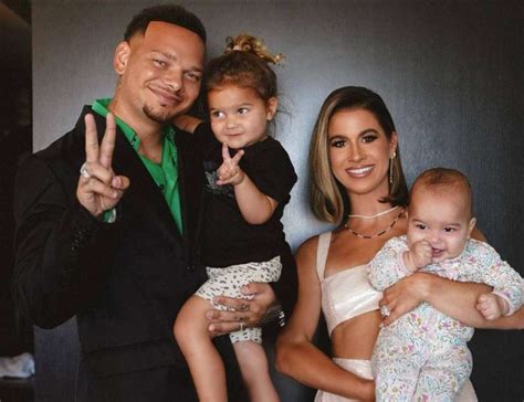 Kane Brown Family: Wife, Kids, Siblings, Parents - BHW