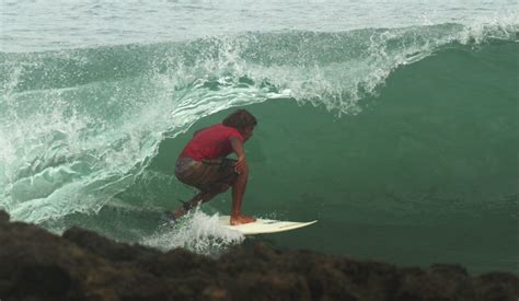 Surfing in Ecuador. 6 surf spot to discover