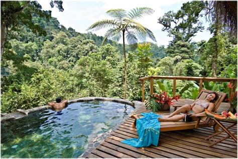 Romantic honeymoon bungalo in heart of Costa Rican rainforest | OneWed.com