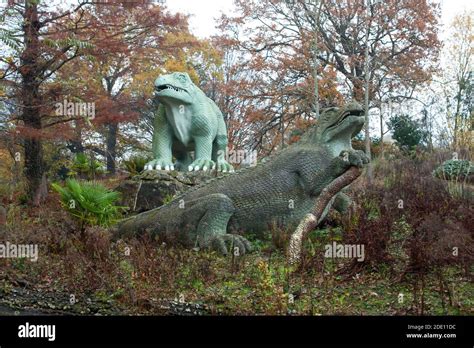 Crystal Palace Dinosaurs Stock Photo - Alamy