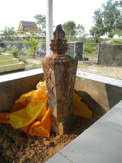 SENI LAMA MELAYU (MALAY OLDEN ART): Makam (Tomb of) Bendahara Tun Abbas