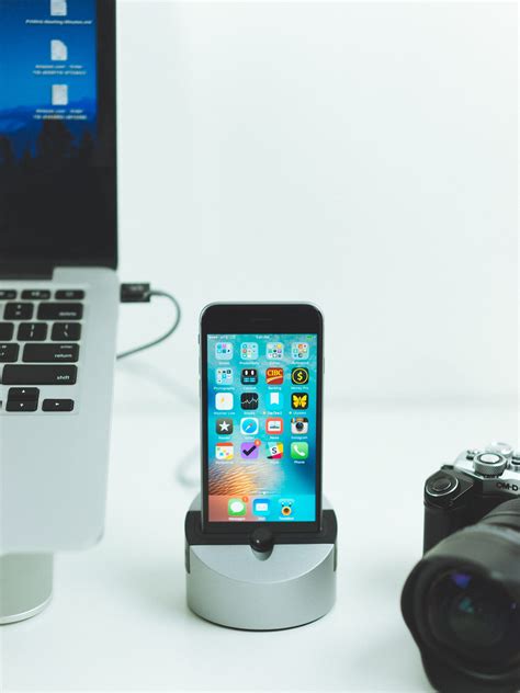 Our Favorite iPhone 6s and 6s Plus Dock – The Sweet Setup