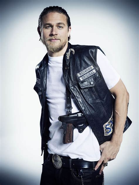 Charlie Hunnam - Sons of Anarchy Photoshoot | Sons of anarchy, Charlie hunnam, Anarchy