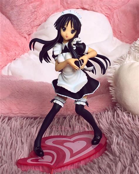 Figure Reference, Art Reference, K-on! Mio, Anime Figurines, Going ...