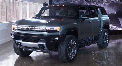 Take A Deep Dive Into The 2024 GMC Hummer EV SUV | Carscoops