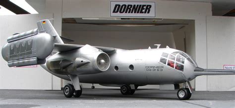 Building the Dornier Do 31 E3, S/VTOL from Planet Espanol English