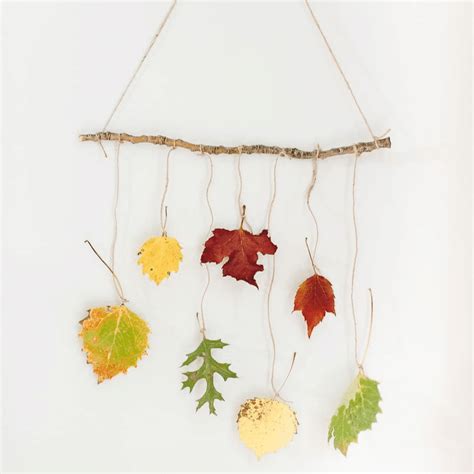 How to Make a DIY Leaf Wall Hanging with Autumn Leaves