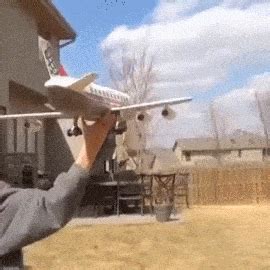 Plane Crash GIFs - Find & Share on GIPHY