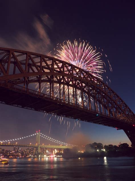 Astoria Park Fireworks 02 | Giant Ginkgo | Flickr