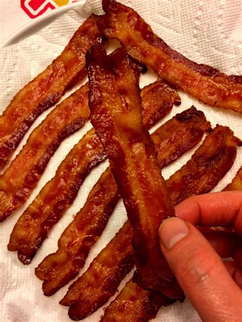 Crispy Baked Bacon – How To Cook Bacon In The Oven – Melanie Cooks