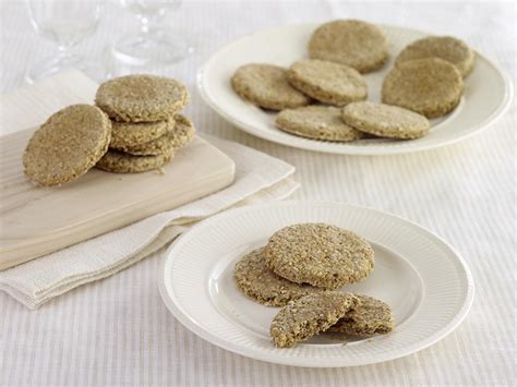 Traditional Scottish Oatcakes Recipe