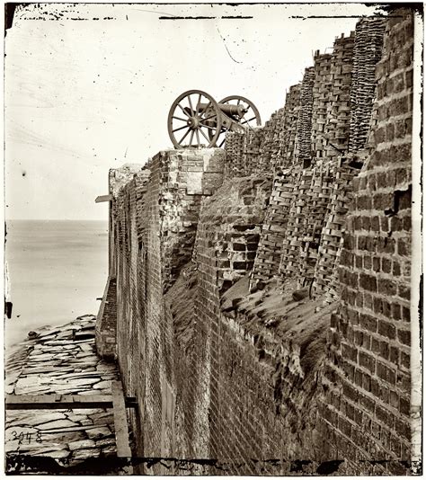 Shorpy Historical Picture Archive :: Fort Sumter: 1865 high-resolution photo