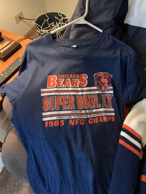 Figured you guys would appreciate my vintage Bears stuff. : r/CHIBears