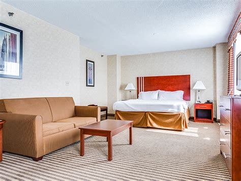 Lynchburg Grand Hotel - Accommodations