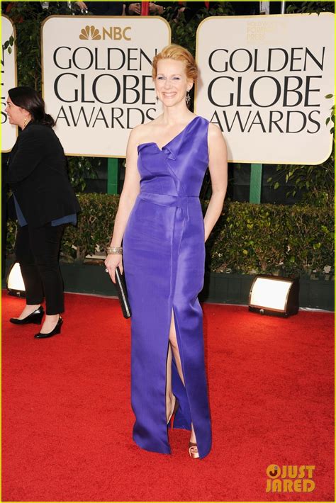 Laura Linney & Kelly MacDonald - Golden Globes 2012 Red Carpet: Photo ...