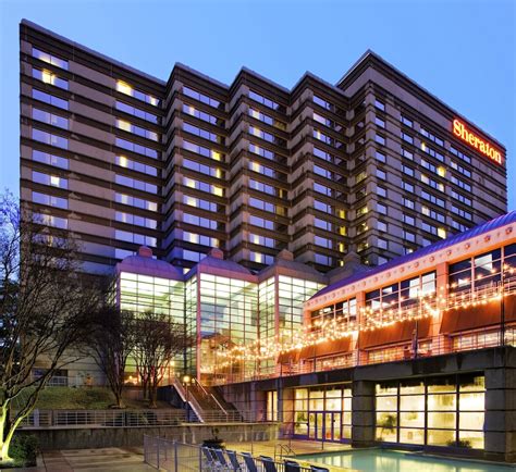 Sheraton Austin Hotel at the Capitol in Austin | Hotel Rates & Reviews on Orbitz