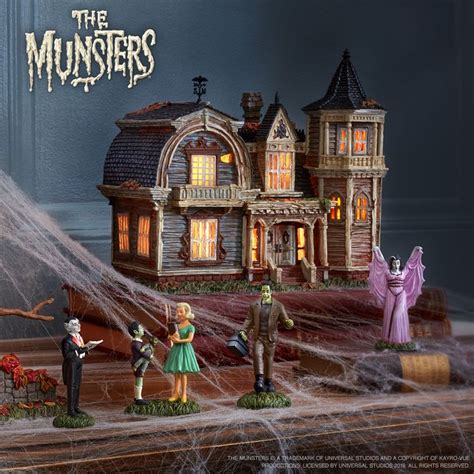 Munsters 2020 | The munsters, Halloween town, Halloween village