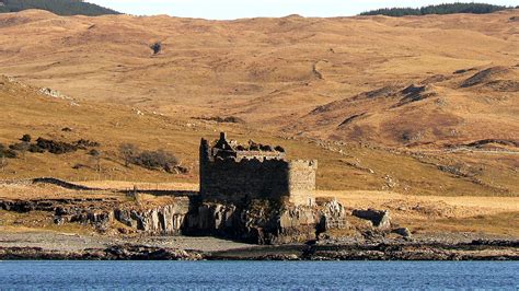 A Kilchoan Diary: Mingary Castle