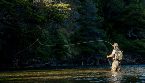 Fishing Photos Patagonia - Patagonia Fly Fisherman