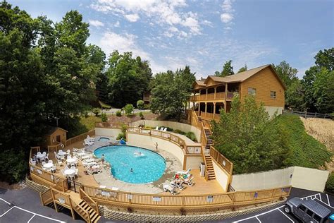 Eagles Ridge Resort Pool: Pictures & Reviews - Tripadvisor