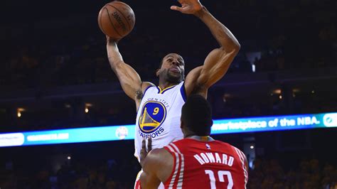 Video: Andre Iguodala dunk leads to wild Stephen Curry celebration ...