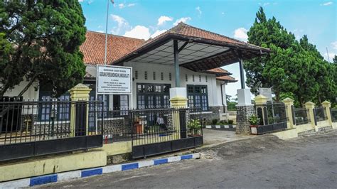 Museum Gedung Perundingan Linggarjati - HIACE CIREBON Rental Mobil Cirebon