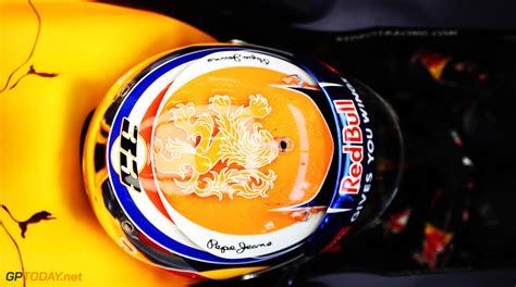 Max Verstappen keeps his orange helmet design | GPToday.net