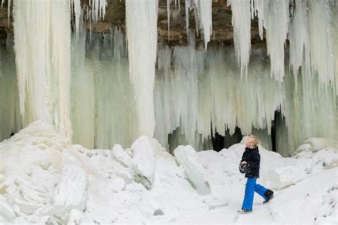 Exploring The Eben Ice Caves (in Michigan's Upper Peninsula) - The Mom Edit