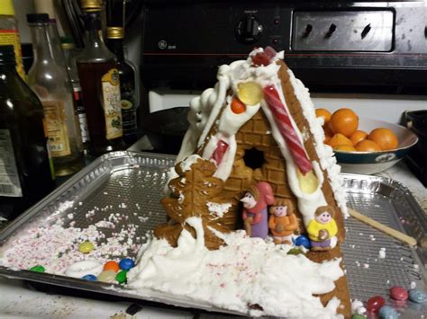 TeachingCurve: Trader Joe's Gingerbread House Kits