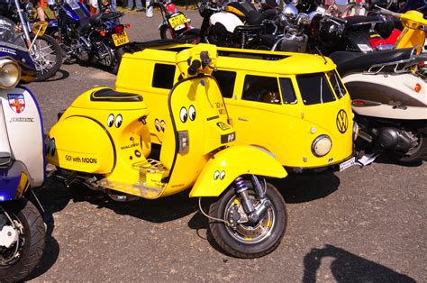 Do like a good VW Camper Sidecar Combo - VW Camper Blog