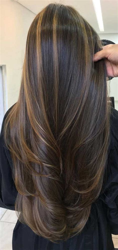 The Best Hair Color Trends And Styles For 2020 – Spice up dark brown